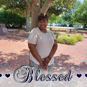 Meet your Posher, Sharon